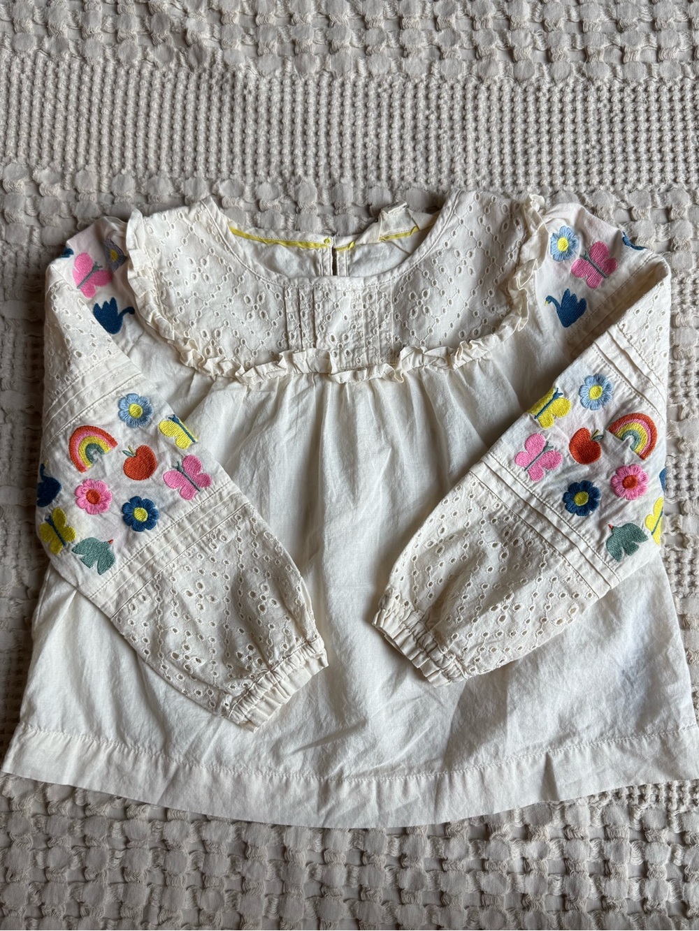 Mini Boden White Eyelet Blouse with Colorful Embroidered Sleeves 4-5Y